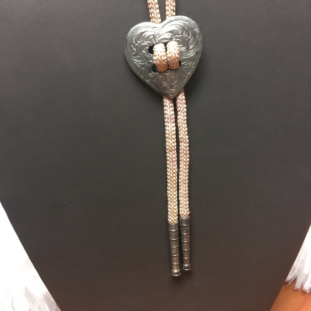 Western Baby Pink Bolo with Silver Heart & Ends - Picture 5 of 7